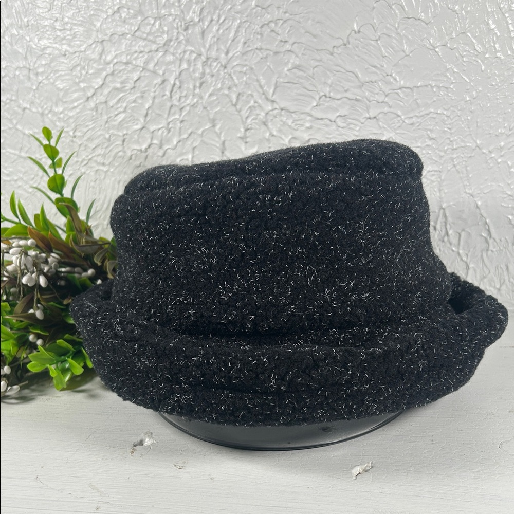 Black Textured Bucket Hat With White  Accents Retro Style Bucket hat - Picture 2 of 15